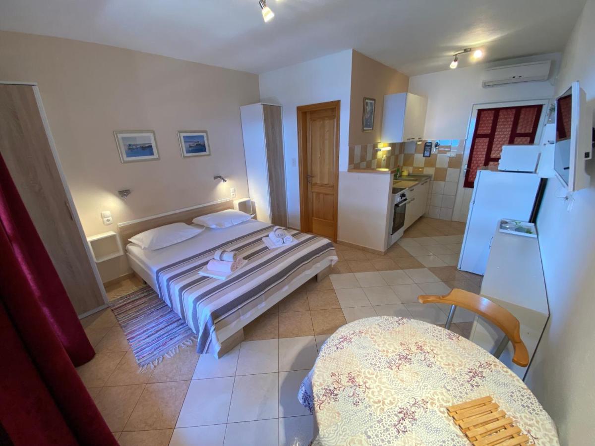 Apartments Bala Иван Долац Екстериор снимка